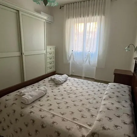 La Pavoncella Oda ve Kahvaltı 3*